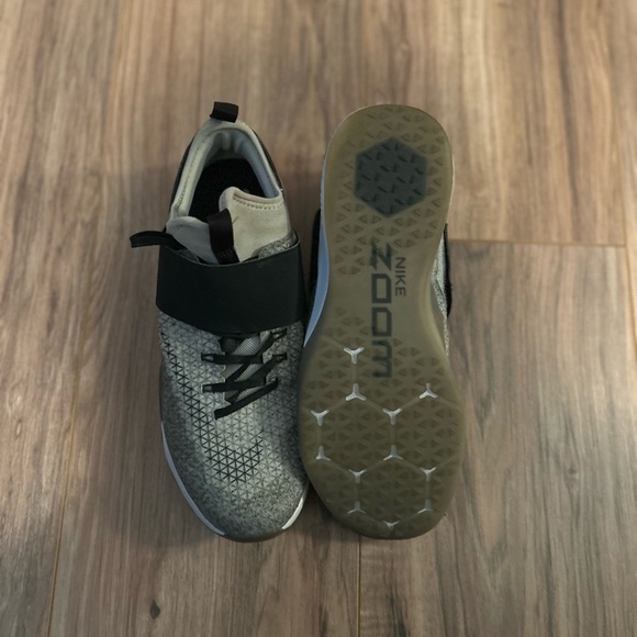 Nike lifting sneakers - Picture 4 of 4